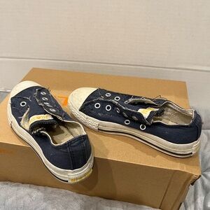 Converse Kids Size 12.5 Slip on Blue and White Sneakers Classic Low-Top Design